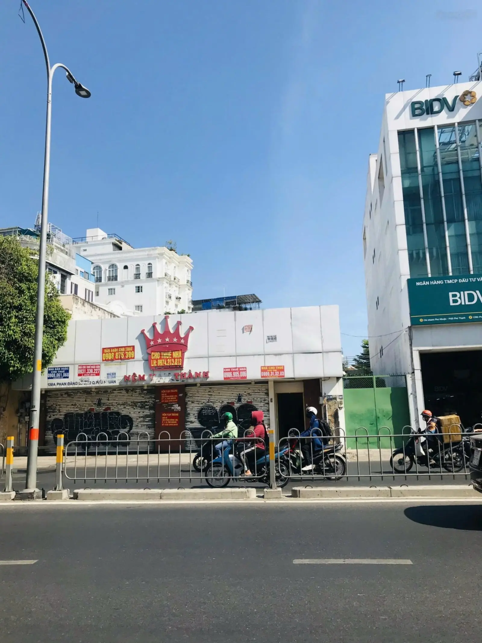 Bán tòa nhà 8 tầng MT Bạch Đằng, Bình Thạnh 7.5x35m DTSD 1.262m2 giá bán 63 tỷ TL