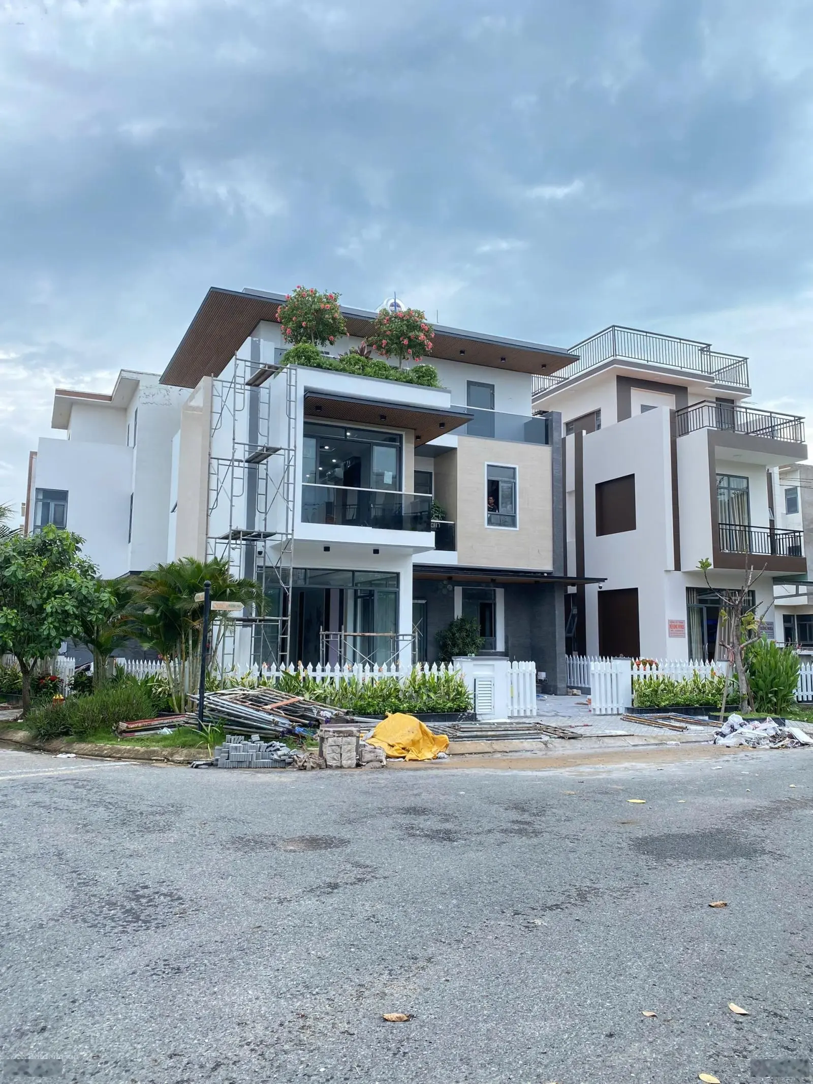 BÁN CĂN GỐC VIEW SÔNG 163M2, CÔNG CHỨNG SANG TÊN NGAY