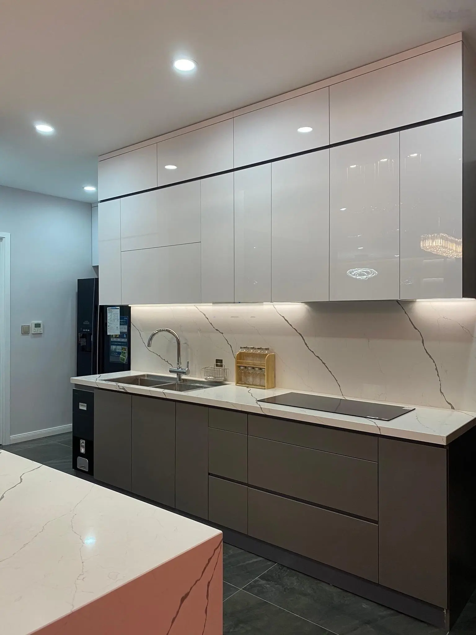 Bán penhouse 178m2 hướng Đông Nam Vinhomes Skylake Phạm Hùng, Mỹ Đình 1 Nam Từ Liêm. LH 0983786378