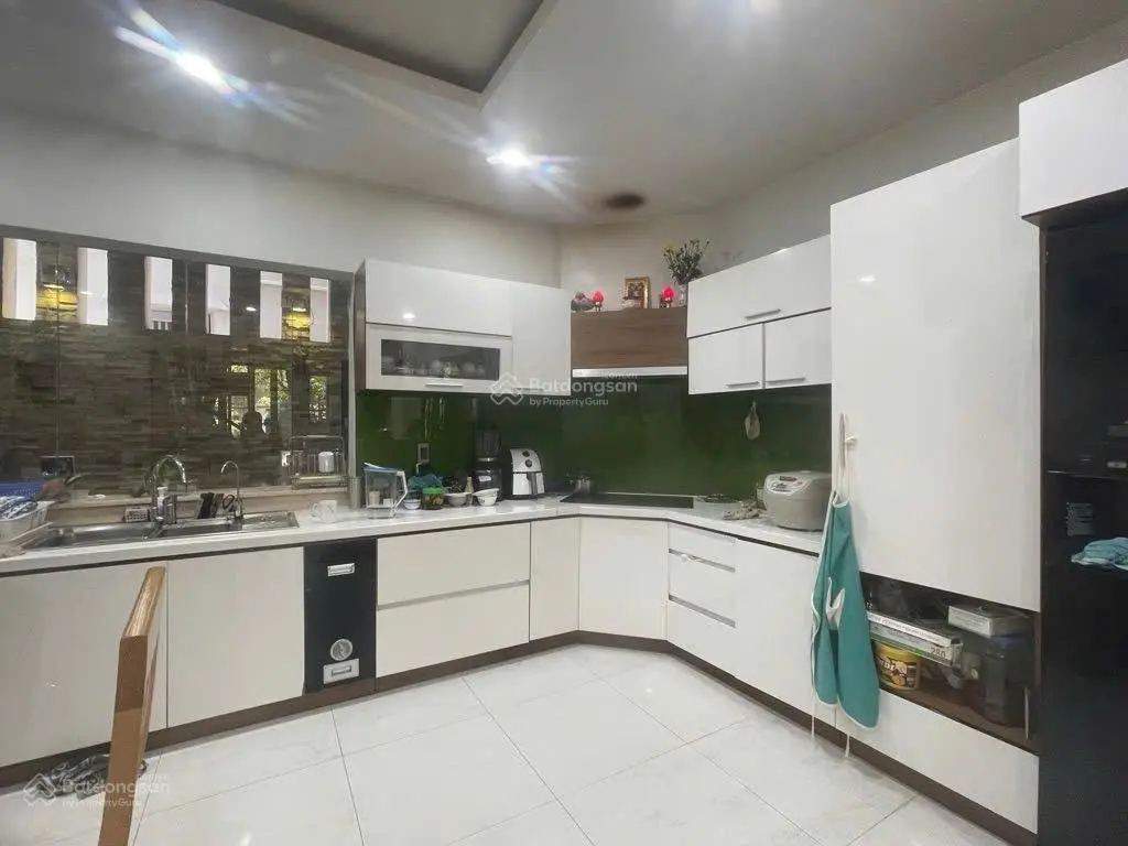 Nhà đẹp 4 tầng đường 7.5m gần bãi tắm Phạm Văn Đồng. Giá nhỉnh hơn 12 tỷ