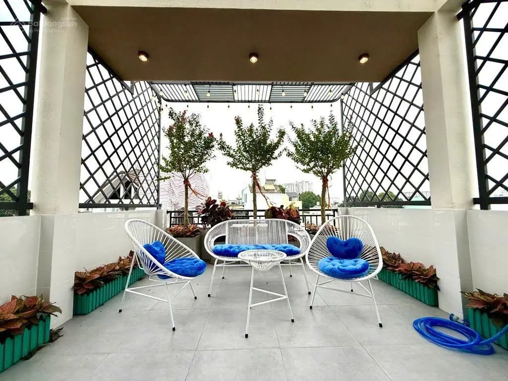 Nhà mới xây 100% có gara hẻm xe hơi rộng pháp lý rõ ràng, Gò Vấp