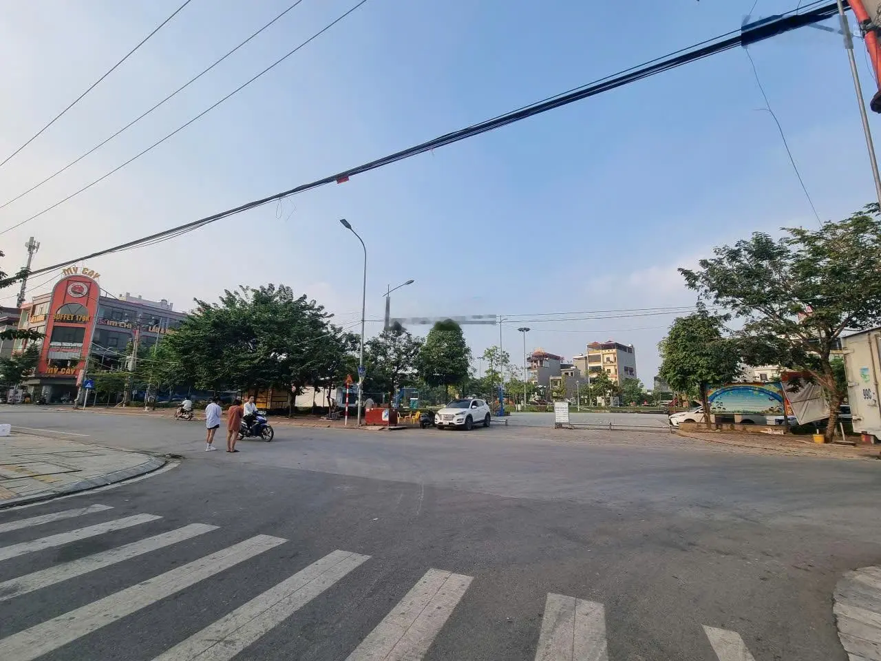 Bán nhà 2 tầng lô góc giãn dân Lãm Làng, ngay chợ diện tích 90m2 mặt 4.5m
