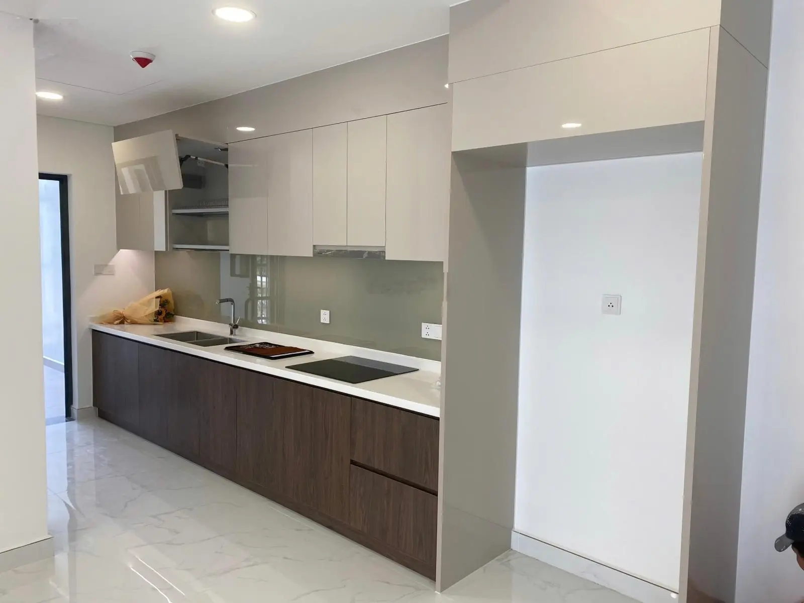 Giảm sâu bán căn Diamond Brilliant 3PN-1-2WC (141,9m2) view nội khu, full nội thất