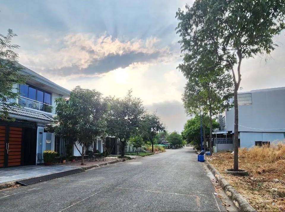 Chính chủ bán gấp đất nền 100m2 trục D1 N1 N5 N7, N8, N2 KĐT Bình Nguyên giá thấp hơn TT 500tr-1tỷ