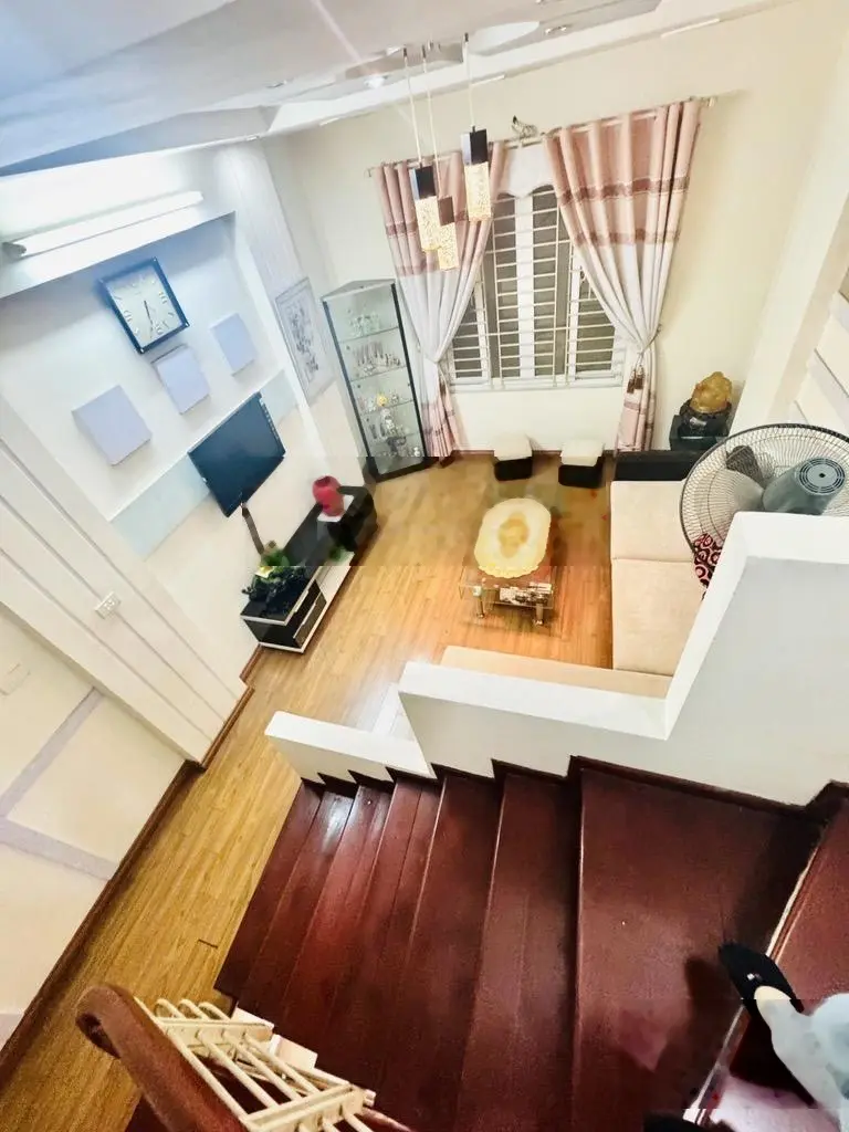Bán Nhà phố Phan Kế Bính ,ngõ thoáng sáng , an ninh tốt - DT 39m, xây 5 tầng kiên cố,thiết kế hiện