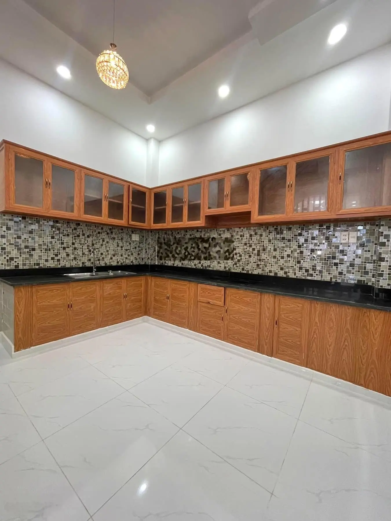 Chủ nhà bán gấp 71,5m2/3tỷ680 Nguyễn Trãi P3 Quận 5. Đang cho thuê 35 triệu/tháng gần đh Sài Gòn