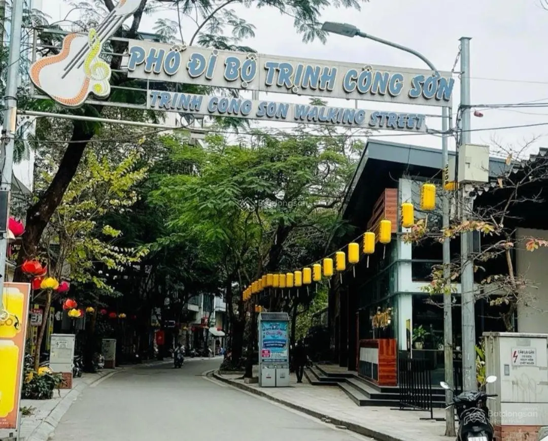 Bán nhà Tây Hồ phố Trịnh Công Sơn 16 tỷ 60m2 4 tầng Gần Hồ Tây và Công viên nước