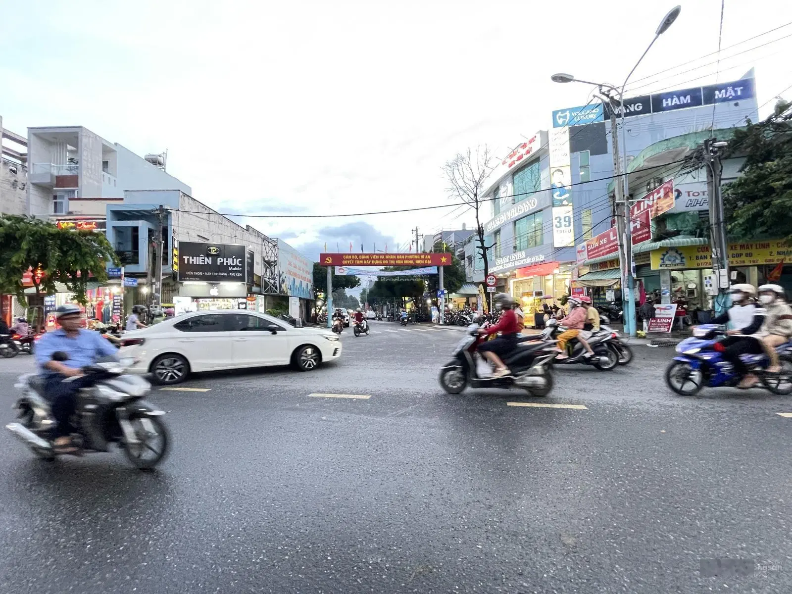 Bán Nhà Mặt Tiền Đường Trần Quốc Toản - Căn Góc 2 Mặt Tiền Kinh Doanh Sầm Uất, Dĩ An. thu nhập 20tr