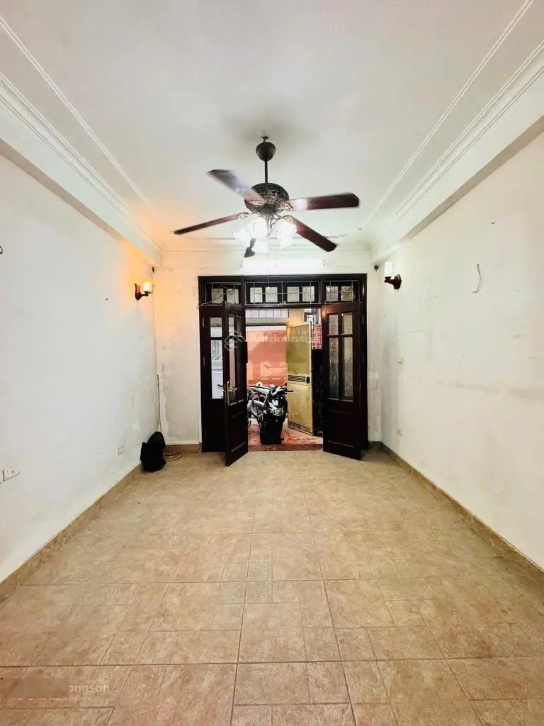 BÁN NHÀ RIÊNG KHU VIP ĐẶNG TIẾN ĐÔNG, THÔNG THOÁNG TRƯỚC SAU, MẶT TIỀN RỘNG 5,8M 65M 5 TẦNG.