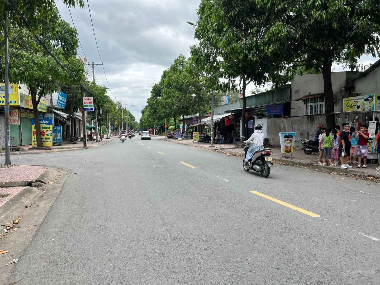 Mặt tiền Nguyễn Du 3 lô liền kề giá 19 tỷ ngang 12,6m vị trí đẹp kinh doanh đang cho thuê 25tr/th