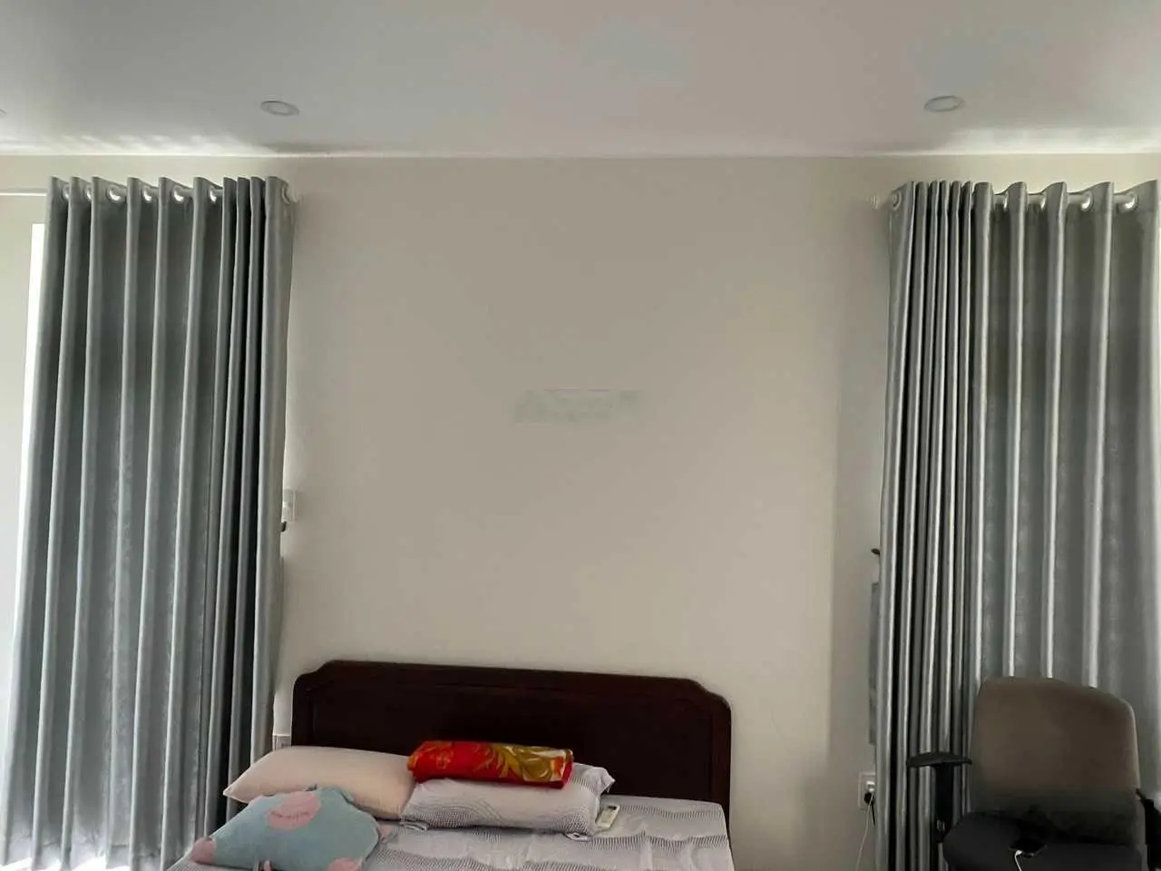 Kẹt tiền bán căn song lập Hưng Phú 1 gần Global City 10x17.5m sổ sẵn nhà xây đẹp, kiên cố