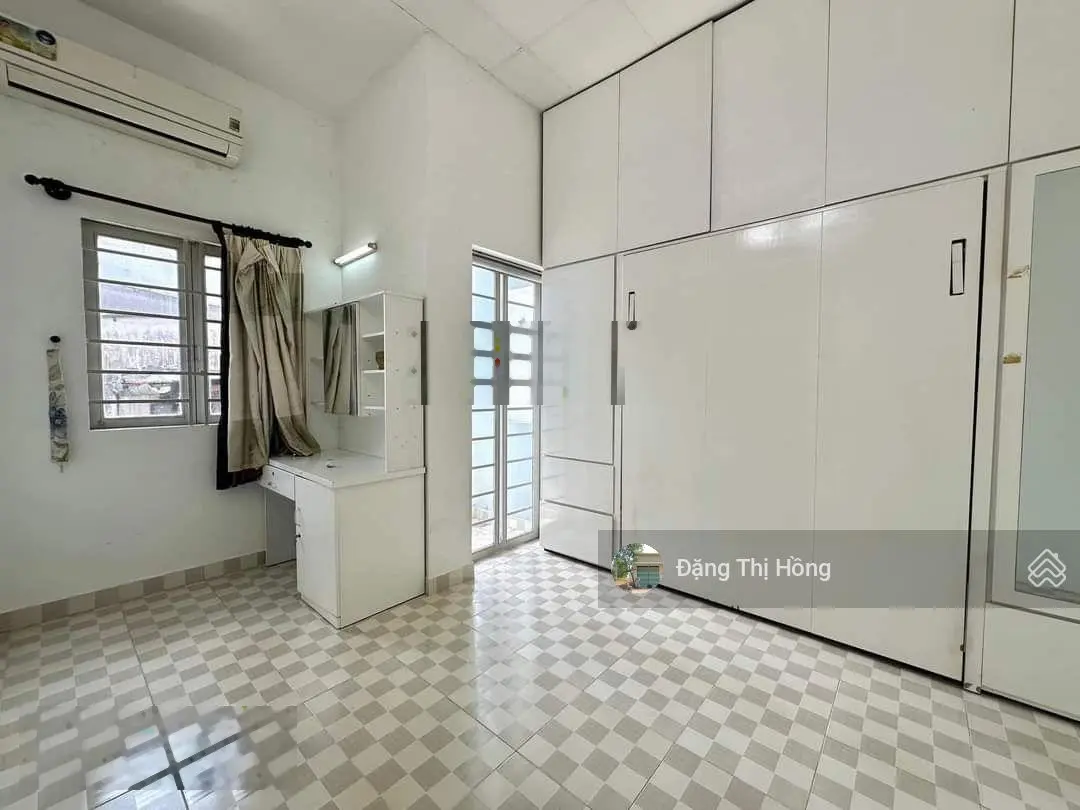 Cần bán nhà đang cho thuê 8tr/th đường Gò Xoài 66m2 đoạn giao với Lê Văn Quới, 1T1L sổ hồng riêng
