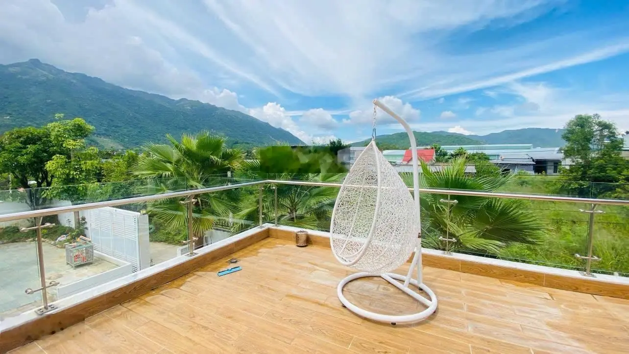 Biệt thự nghỉ dưỡng có hồ bơi ở xã phước đồng
