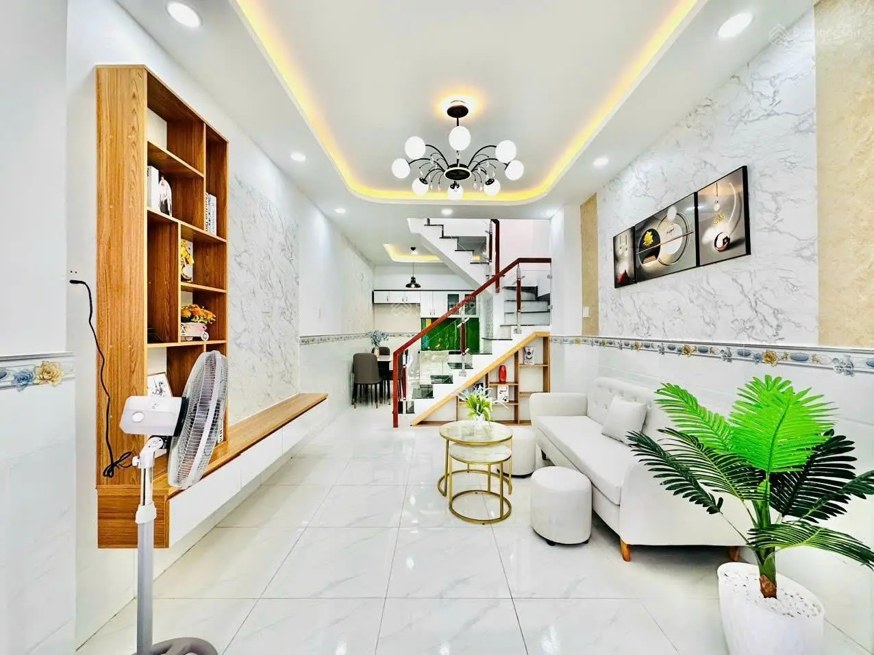 Chủ gửi bán nhà hẻm 546// Nguyễn Văn Quá gần nhà hàng Đông Phương 2 tỷ 750tr/ 34m2 1 trệt 2 lầu