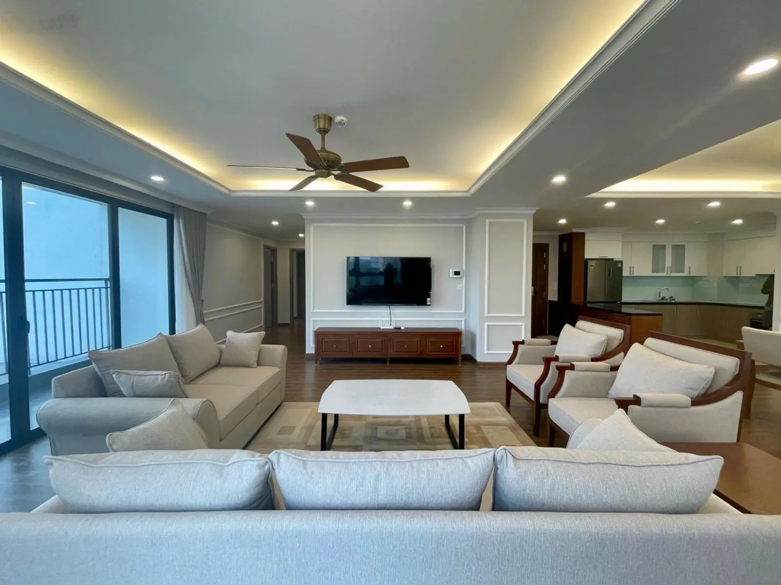 BÁN CĂN 3 NGỦ TOÀ UDIC WESTLAKE - VÕ CHÍ CÔNG - 168M - 11Tỷ