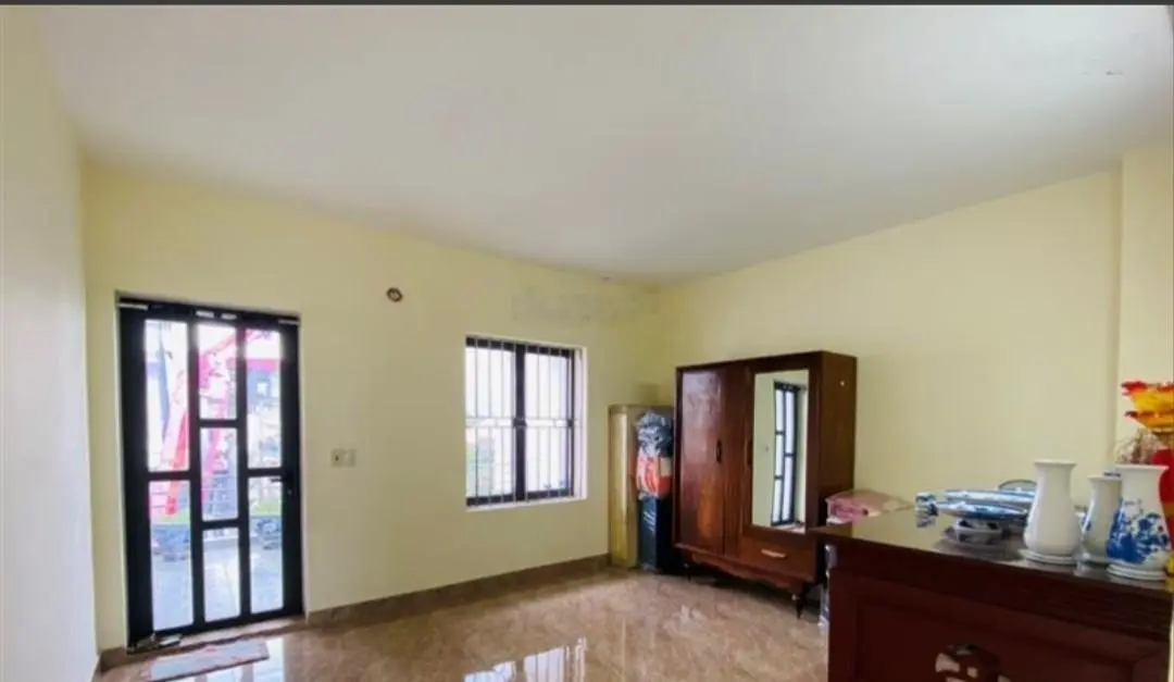 Bán nhà 3 tầng 100m2 ngang 5m ngõ to 15m đường Trung Lực giá hợp lý. Liên hệ 0936 577