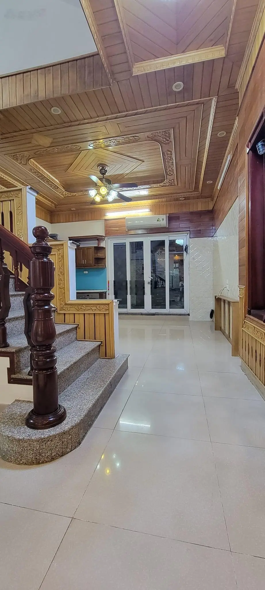 Bán nhà 4 tầng Liền Kề khu đô thị Văn Quán,Hà Đông,68m2,mặt tiền 4.7m,nội thất mê ly,ở ngay.