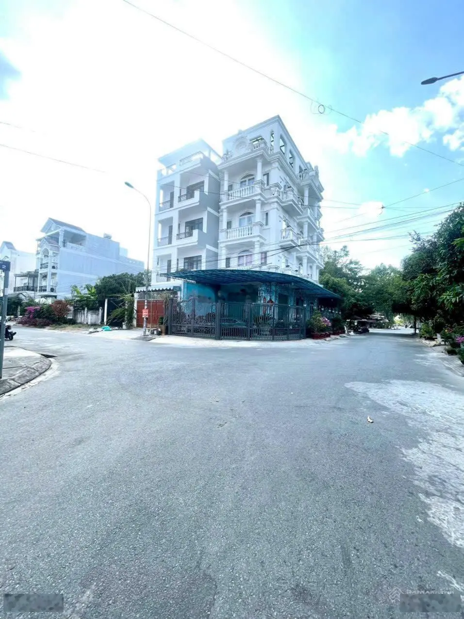 BÁN NHÀ 1 TRỆT 4 LẦU đường số 9 KDC Xây Dựng - Q Cái Răng TP Cần Thơ