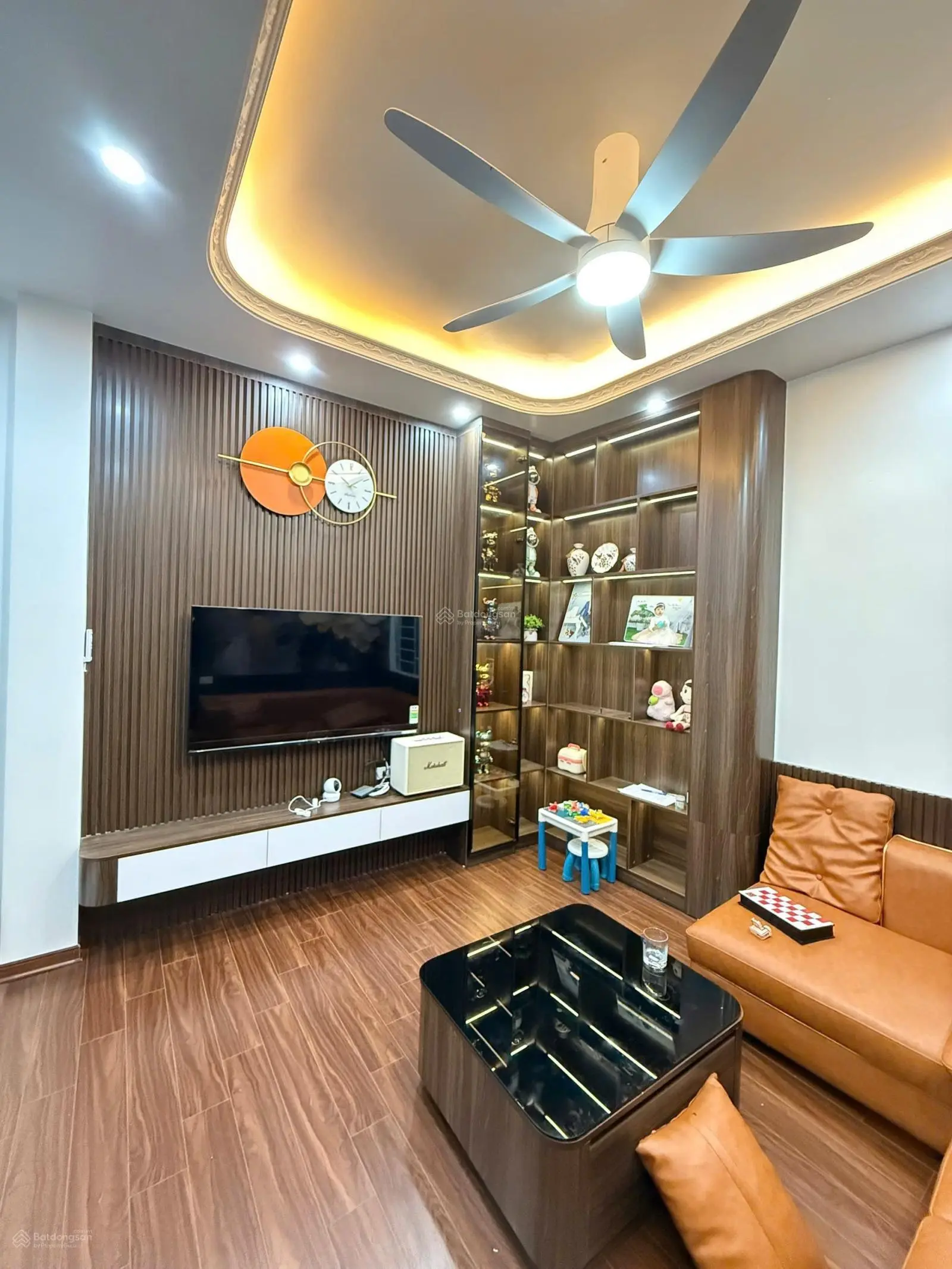 Chính chủ tôi cần bán nhà ngõ 193 phú Diễn - Pull Nội Thất - Nhà Xây Độc lập kiên Cố