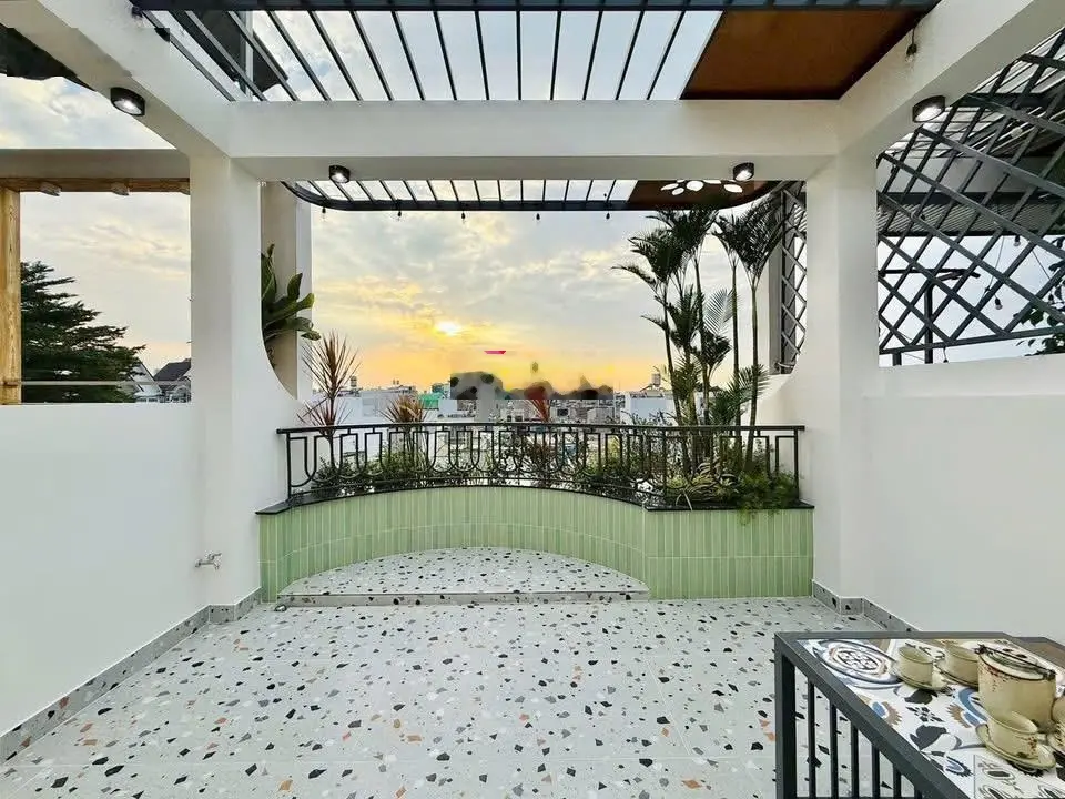 Nhà khu Vip đường Lê Thị Hồng | DT: 40m2 | đường vào nhà 5m, cạnh trường mầm non Anh Đào