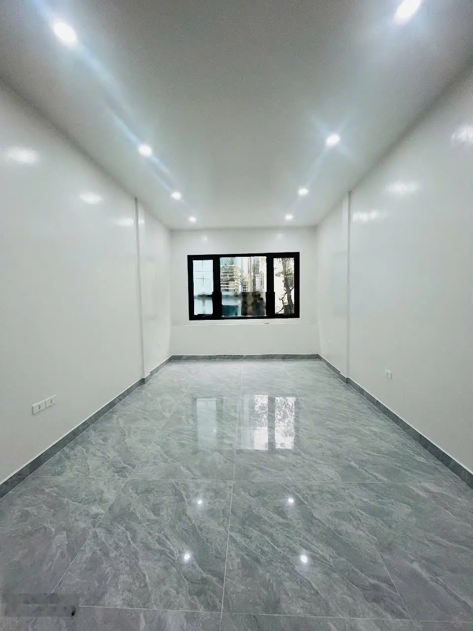Bán nhà Nguyễn Trãi Thanh Xuân, 63m2 6 tầng mặt tiền 3.7m, thang máy, kinh doanh, ga ra ô tô tránh