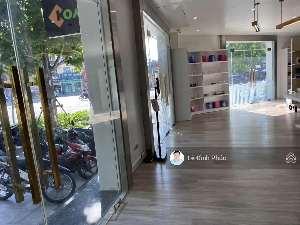 Nhà đẹp, 100m2x7 tầng, mt 6.5m, thang máy, 1 mặt phố, 1 mặt ngõ ô tô- dòng tiền 100t/tháng, 34 tỷ