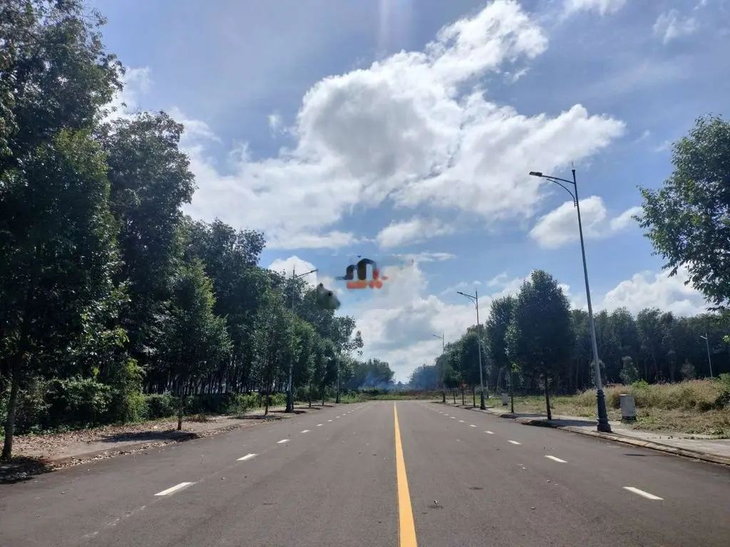 Bán lô đất đẹp KĐT Ân Phú view hoa viên