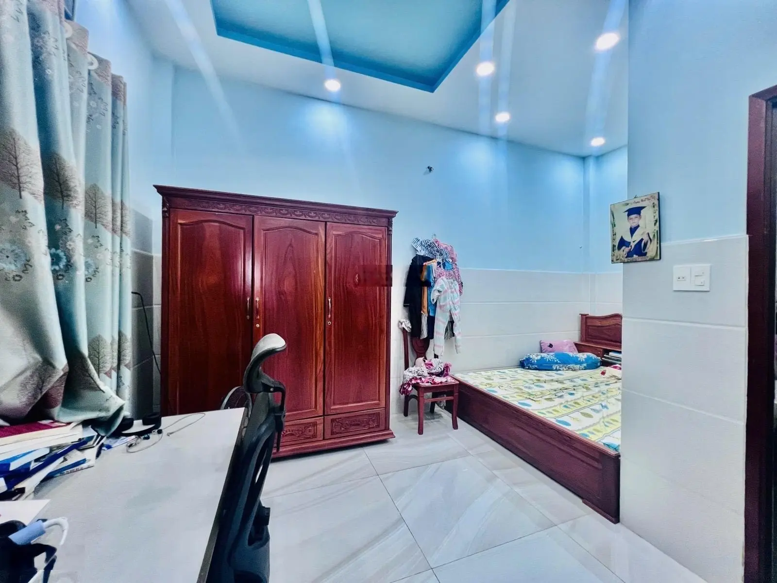 Nhà bán Đường Số 4, Hiệp Bình Phước, Thủ Đức 3 tầng DT: 7 x 28,5m đường xe tải chạy quanh nhà