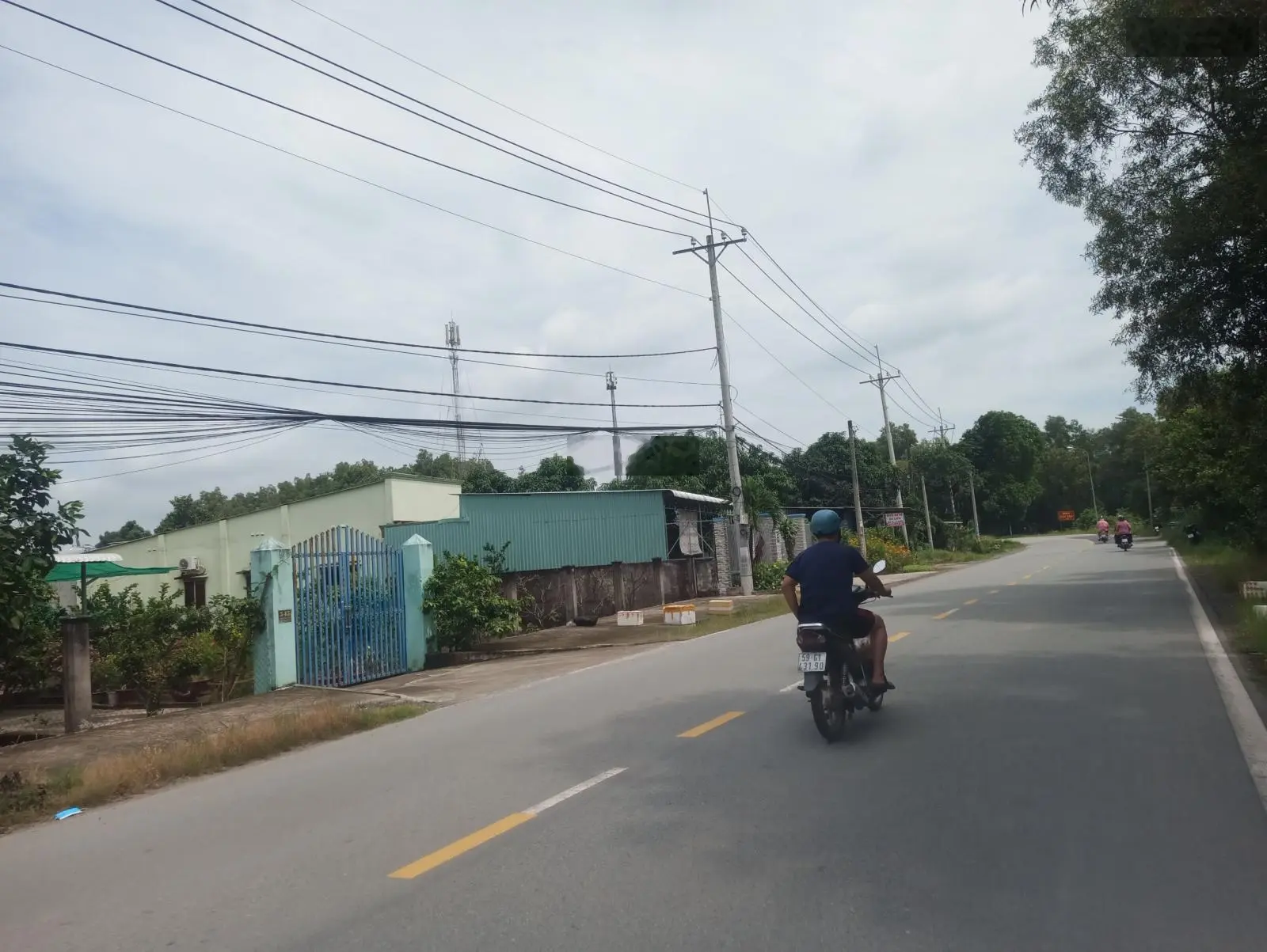 Cần vốn làm ăn bán nhanh lô đất vườn 500m2 tại đường Nguyễn Thị Rành Củ Chi, sổ hồng riêng. Giá 1tỷ