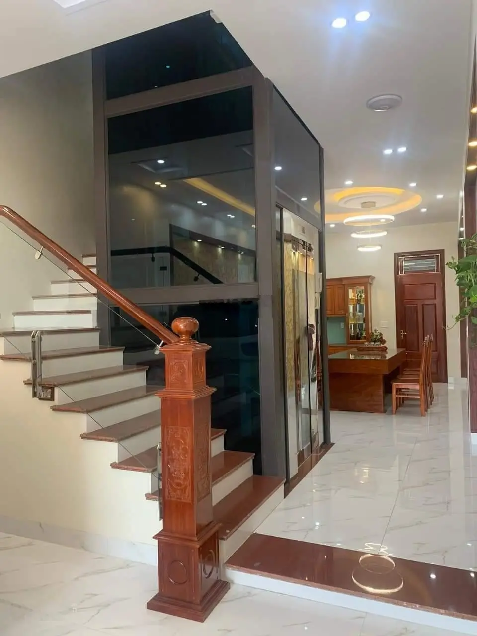 0919 662 *** chính chủ gửi bán nhà 5 tầng, khu đô thị An Phú. DT 67,5m2 mặt tiền 4,5m. Hướng Bắc