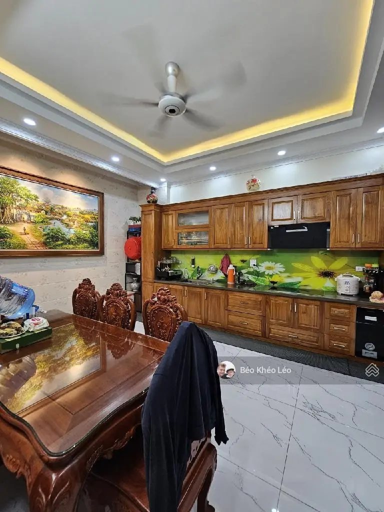 Bán nhà Nguyễn Văn Cừ,Thang máy ngõ Ô tô -nông -thông, 80m 7tầng Mt4m3,chào 18 tỷ xxx Lh 0843125777
