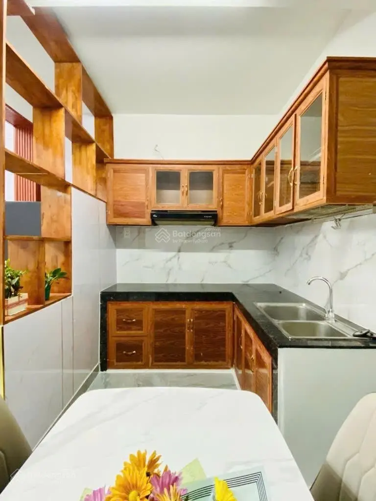 Bán nhà đối diện bệnh viện Q12 giá tốt HXH thông Tân Thới Hiệp - 3 tầng - tặng full nội thất