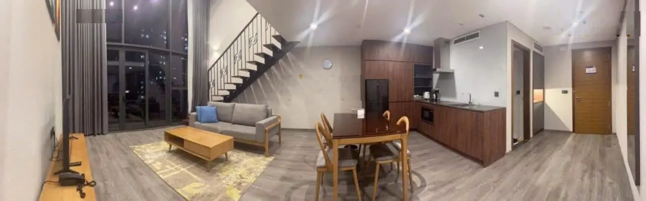 Ảnh thật chính chủ bán nhanh căn ban công Đông Nam 76 m2 PentStudio 699 Lạc Long Quân giá tốt SĐCC