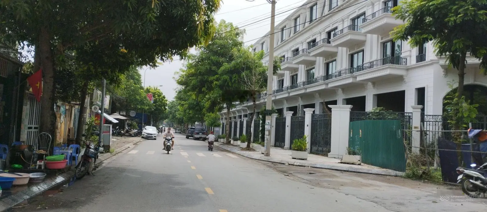 Bán đất thị trấn Đông Anh đường thông tứ tung,ô tô đỗ đất,dân trí cao tiện ích hoàn hảo,60m2-4,4tỷ.