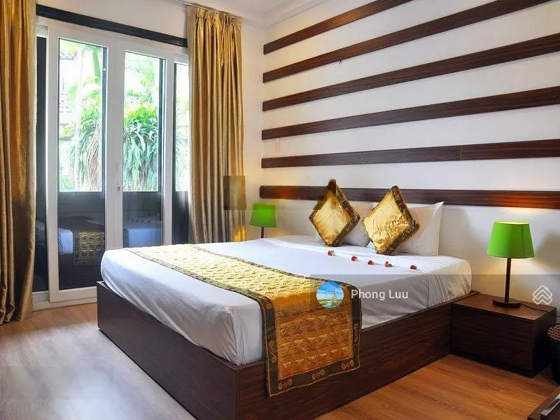 Cần bán villa Hội An 4 tầng hồ bơi view sông, view lúa Hội An