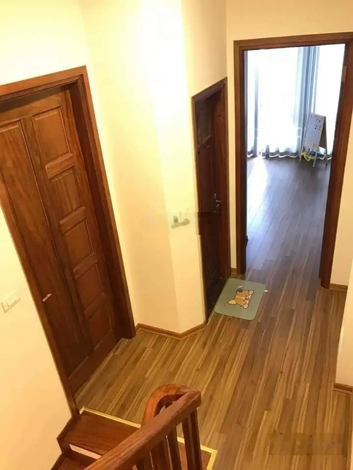 Nhà mặt phố Đại Yên, Đội Cấn KD Cực tốt đường oto tránh có vỉa hè 42m2 x5T giá 14,5 tỷ Đội Cấn