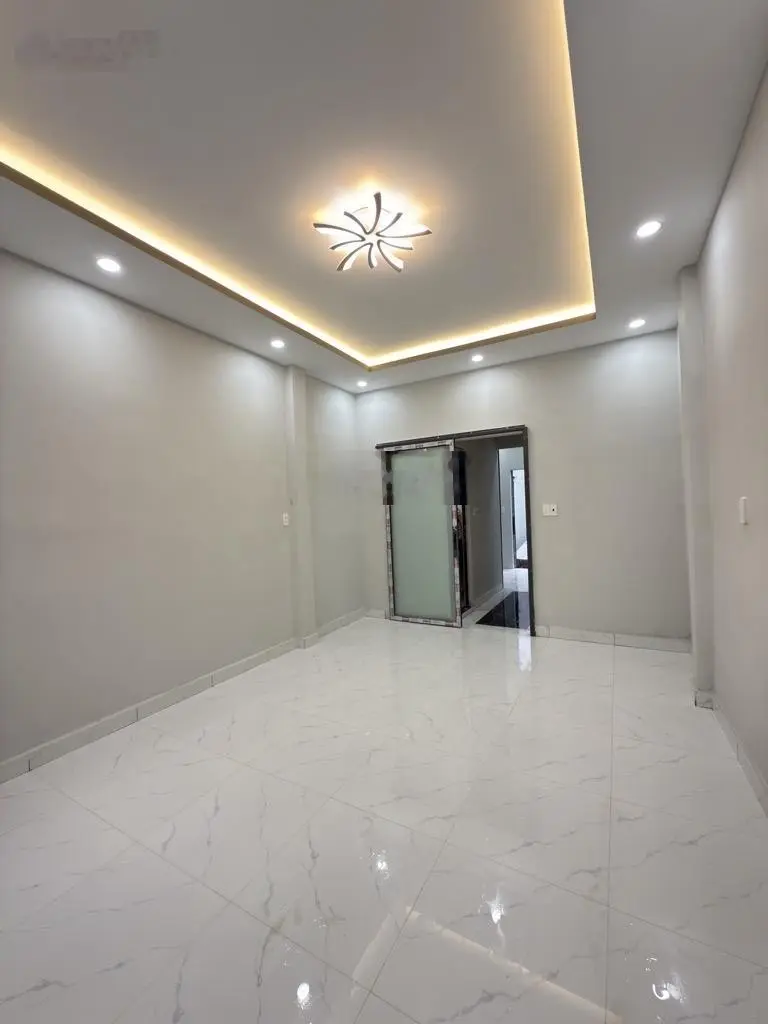 Bán nhà siêu phẩm nhà Q.11 - nhà mới mua ở ngay - 2 lầu 3 PN - 37m2 - hẻm 3m thoáng - 4.35 tỷ TL