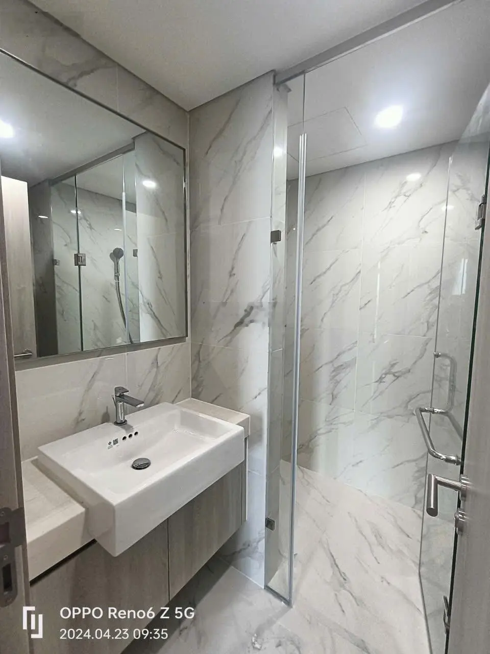 Chính chủ bán nhanh căn hộ 2N2VS Masteri West Heights Tòa C tầng 06 giá rẻ nhất khu vực chỉ 4 tỷ