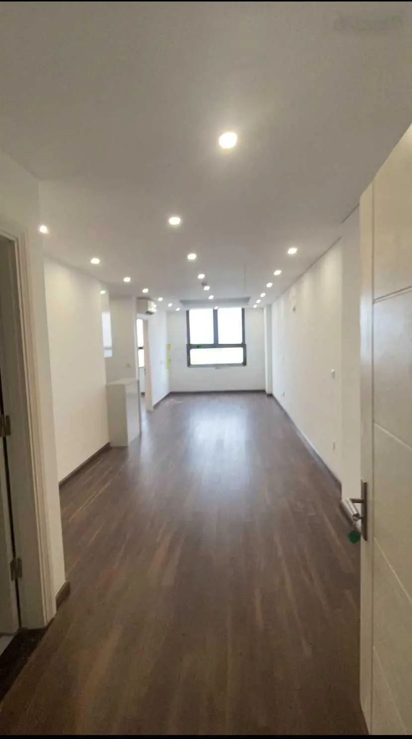 Bán căn 2PN, 78m tầng đẹp, nội thất đầy đủ có điều hòa, giá 3,8 tỷ( 48tr/m ) đã có sổ, nhà mới 100%