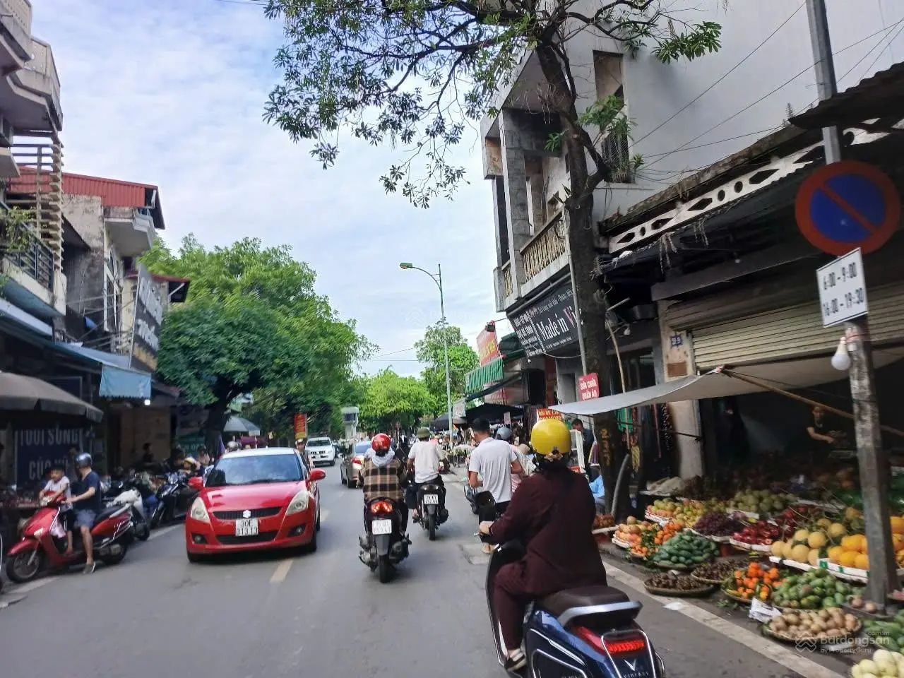 Mặt phố đàm quang trung- long biên. dân xây chắc chắn.kd vỉa hè.ô tô tránh nhú 16 tỷ có tl