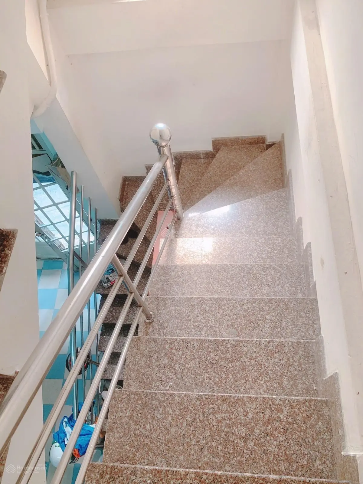 Bán nhà phú nhuận 3 lầu (7.3 x 4,2) ô tô đỗ cửa - mặt tiền, cho thuê 14tr/tháng. giá 5.88 tỷ.