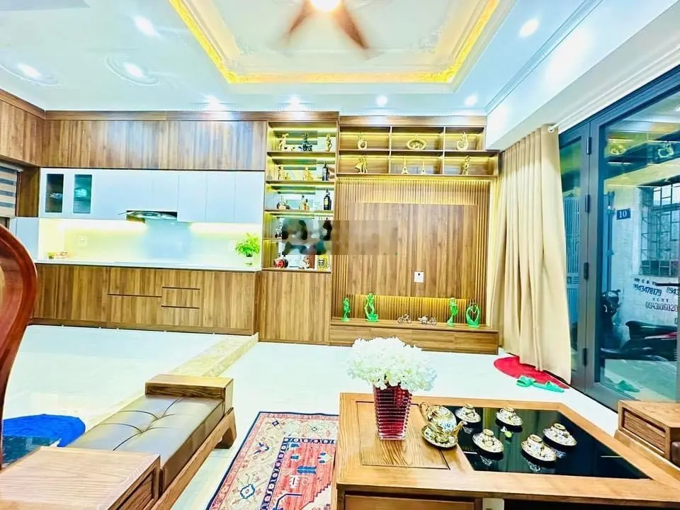 Cần bán nhà phố Phương Mai 36m x 5 tầng, Q Đống Đa, lô góc 3 thoáng, mới đẹp long lanh, hơn 7 tỷ