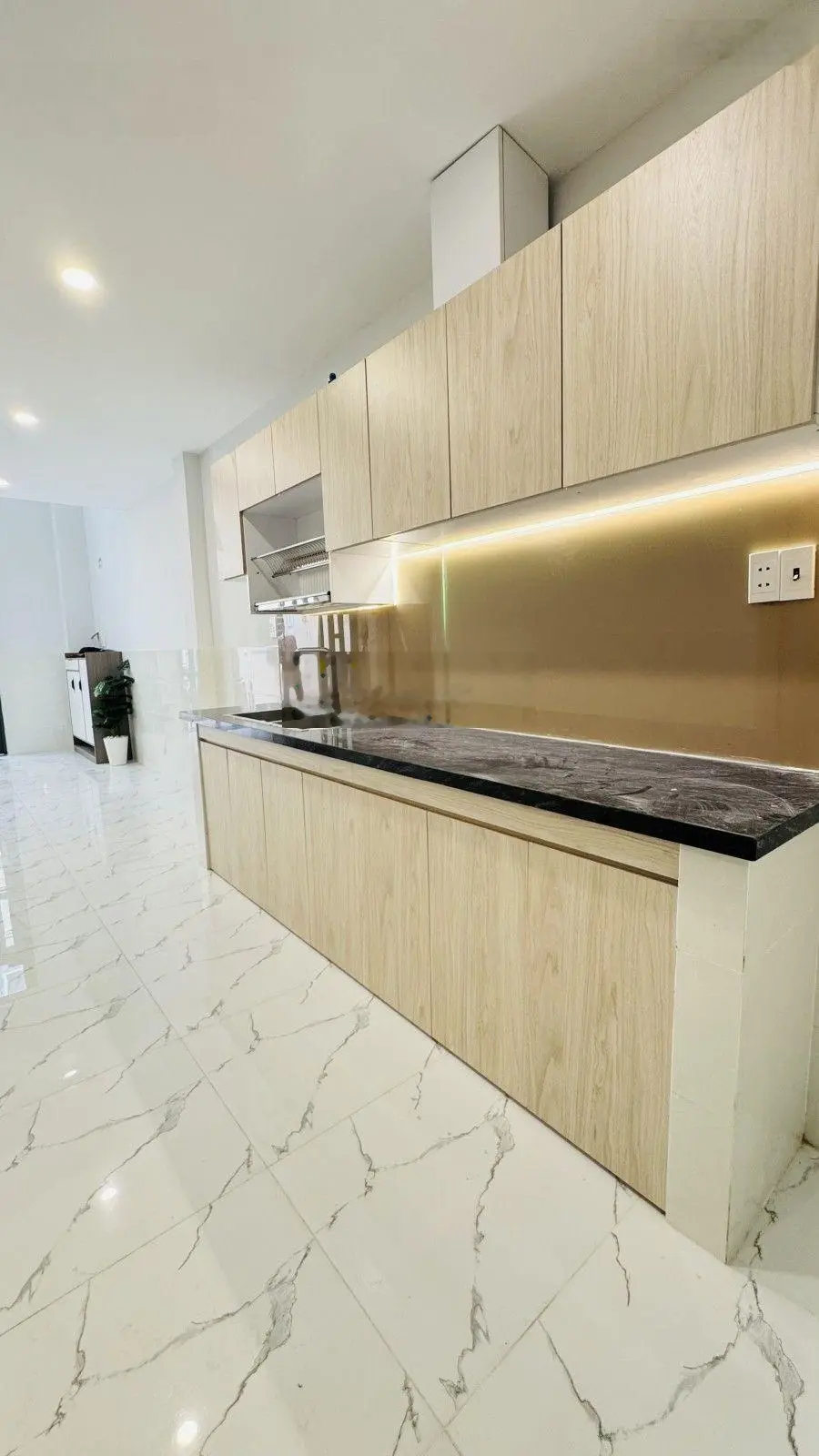 Huỳnh T Phát, PM Q7, gấp bán, mới đẹp, sổ A4, 5,3m x 11m, 58m2, 4,8T TL mạnh