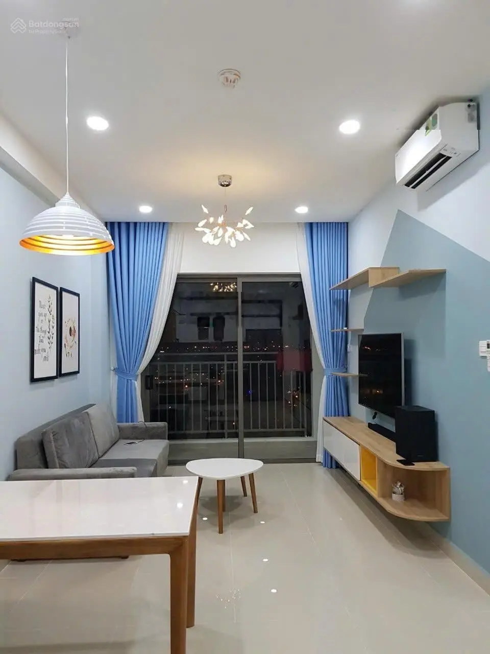 Cần tiền bán nhanh căn hộ 2PN-2WC The Sụn Avenue giá tốt nhất. LH: 0909 024 ***