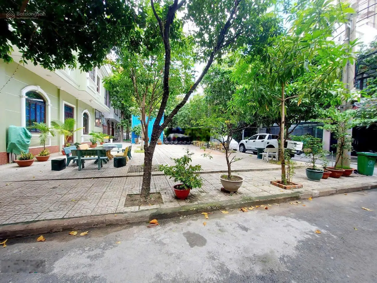 8 x 19m, bán nhà 3 lầu khu biệt thự Trương Quốc Dung - p.10 (giá 31 tỷ)