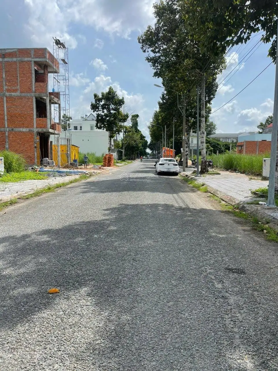 Cần bán gấp lô đất MTĐ Hàm Nghi, P5, Bạc Liêu, ngay UBND, cách SVĐ 1km, DT 120m2 giá TL SHR