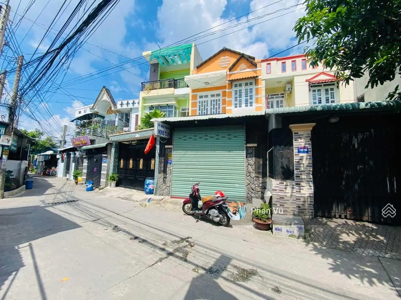 Nhà Đ. Phạm Ngũ Lão (chợ Xóm Vắng) DTSD 180m. LH: 0909 290 ***
