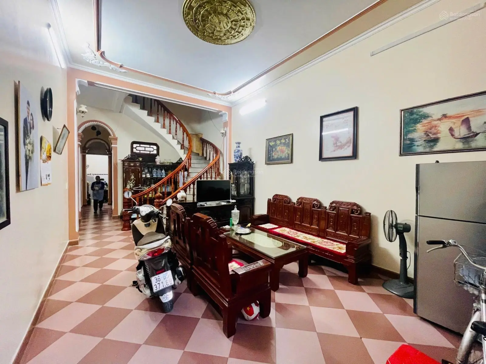 Bán nhà phố Phan Huy Ích - 3 tầng - 98.3 m2 - gần trường, chợ