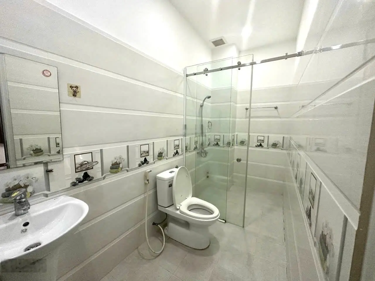 Cực sốc! Giảm 2 Tỷ bao giá toàn khu- Bán nhà 1T2L đường 10m sát Tô Ngọc Vân - Dt 145m2 ( ngang 10)