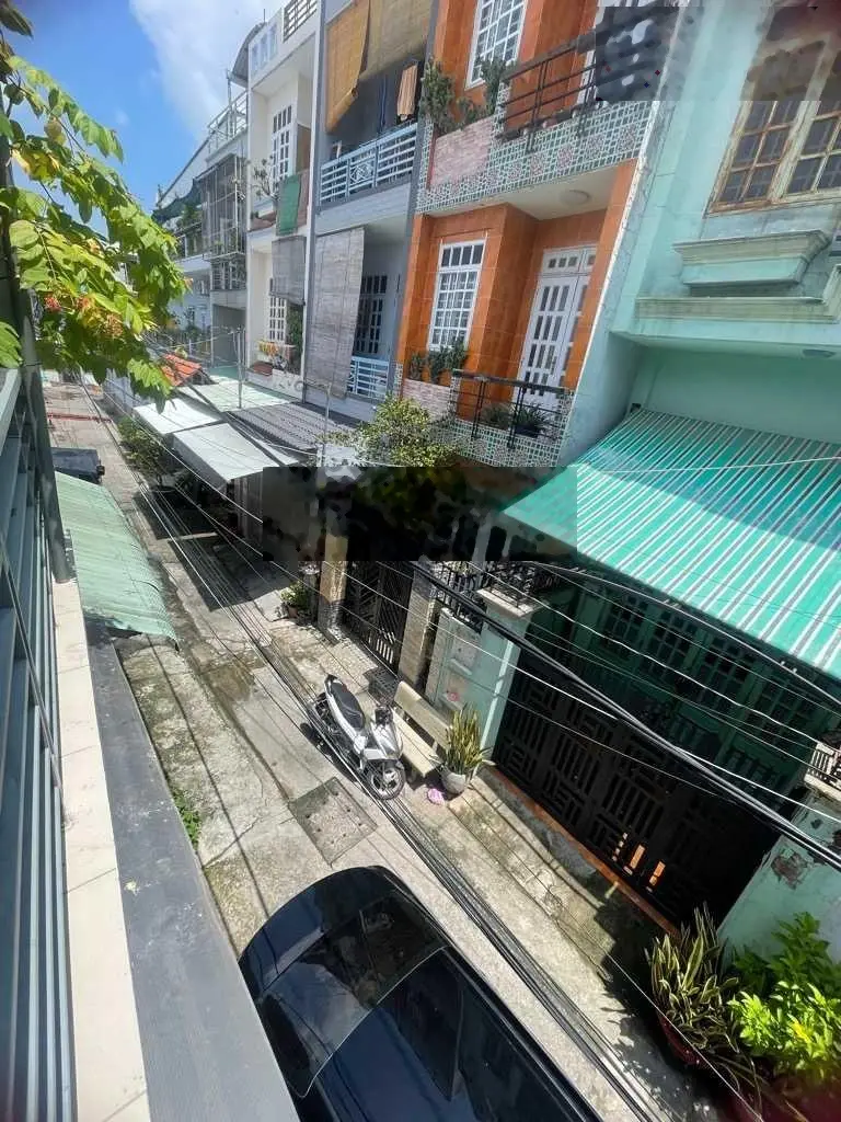 Nhà mới 2 tầng, 4.7x19m, hẻm xe hơi. 50m ra đường Tô Ký, Đông Hưng Thuận, Quận 12